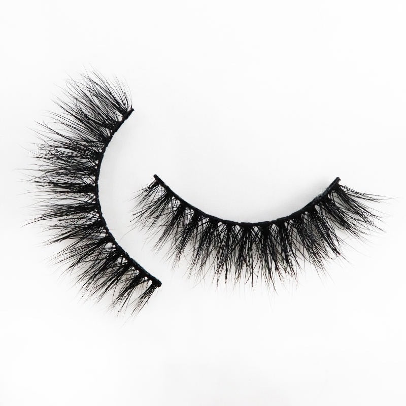 Main Character Lashes